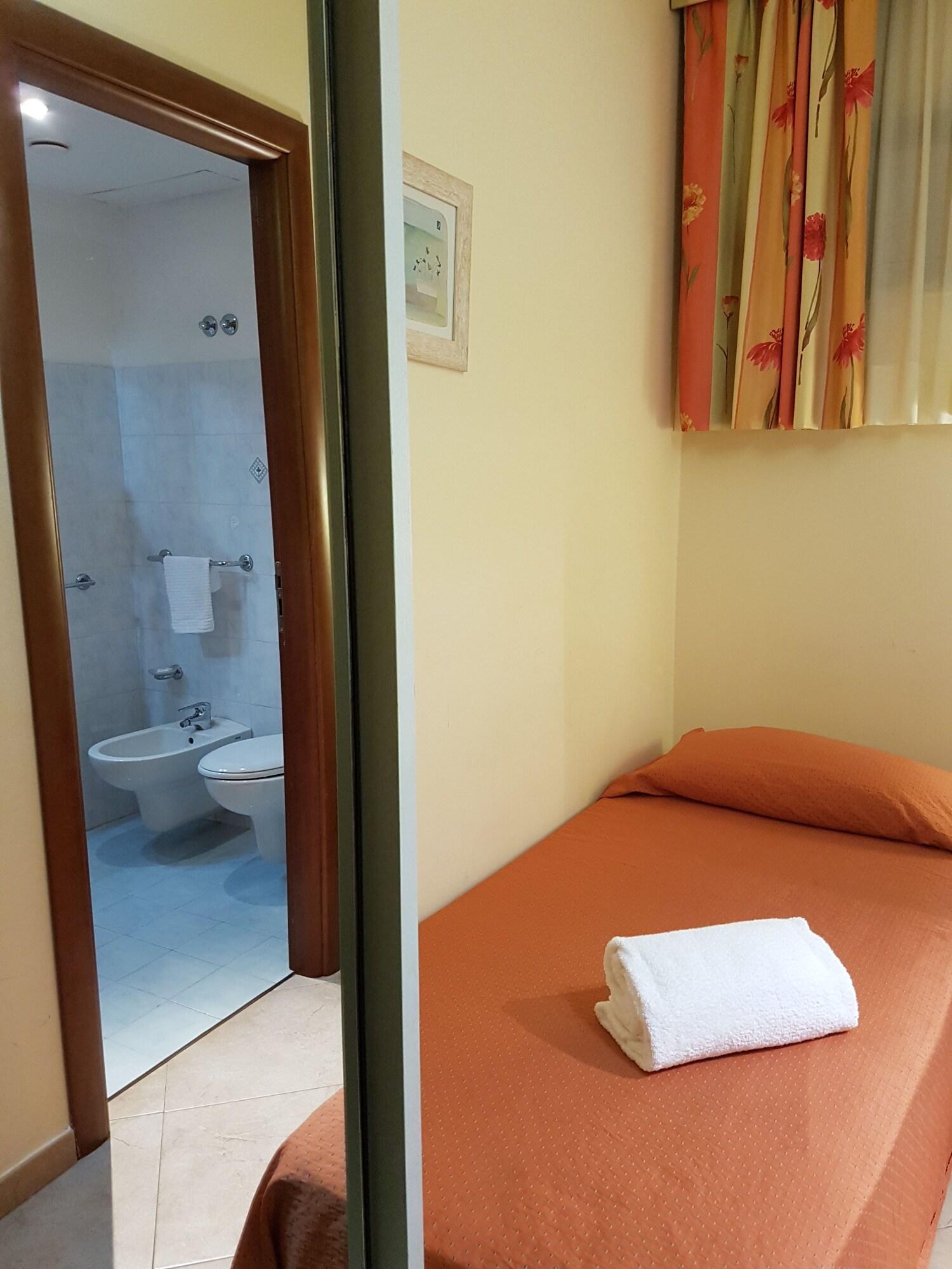 Hotel Orizzonte Letojanni Bagian luar foto