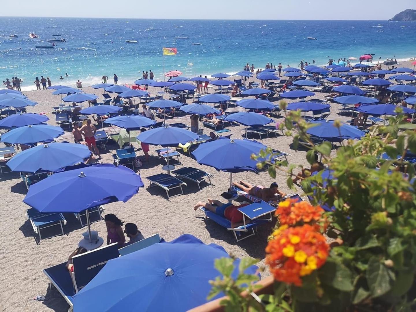 Hotel Orizzonte Letojanni Bagian luar foto