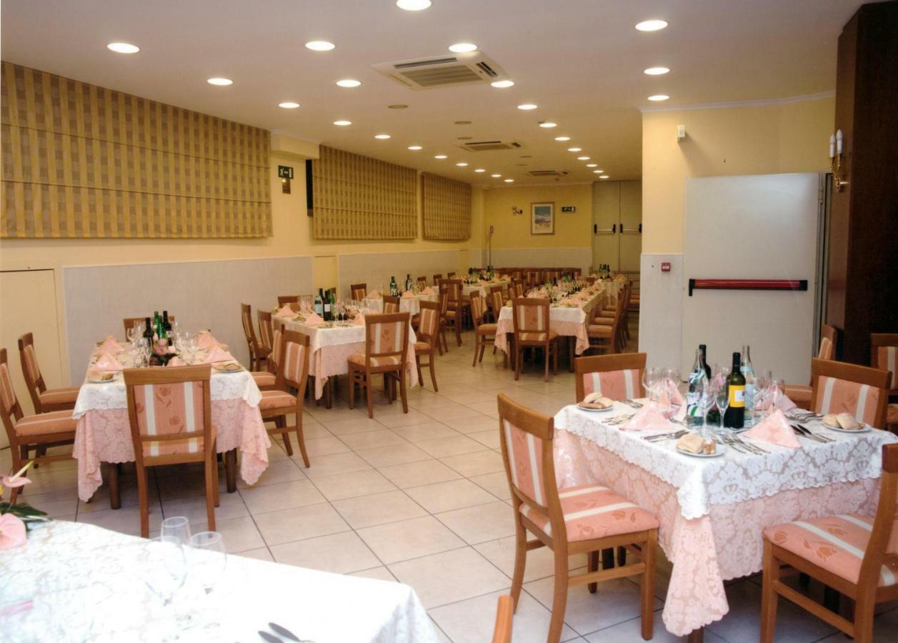 Hotel Orizzonte Letojanni Bagian luar foto